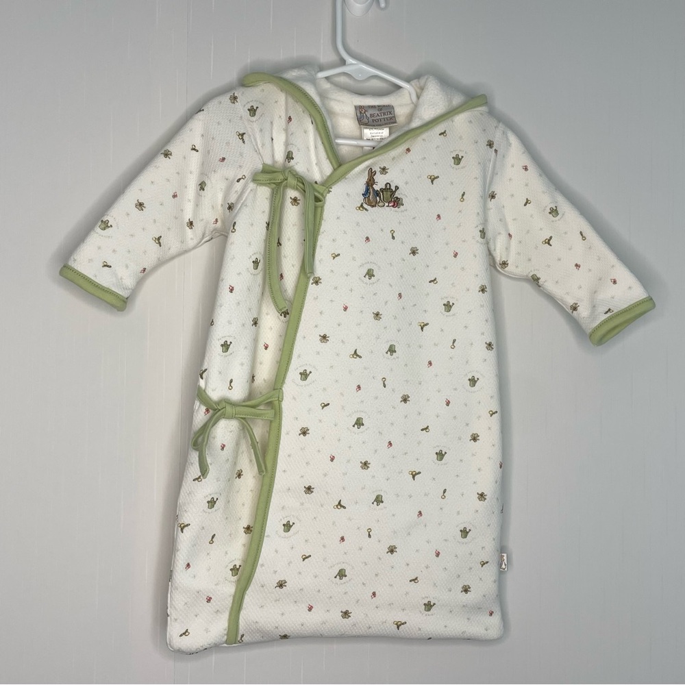 The World Of Beatrix Potter Premium Collection Peter Rabbit Bunting Sack 0-6M